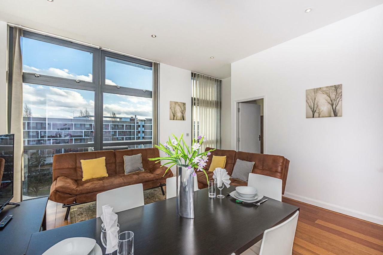 Splendid 3 Bedroom Apartment In Angel/Kings Cross Лондон Екстериор снимка