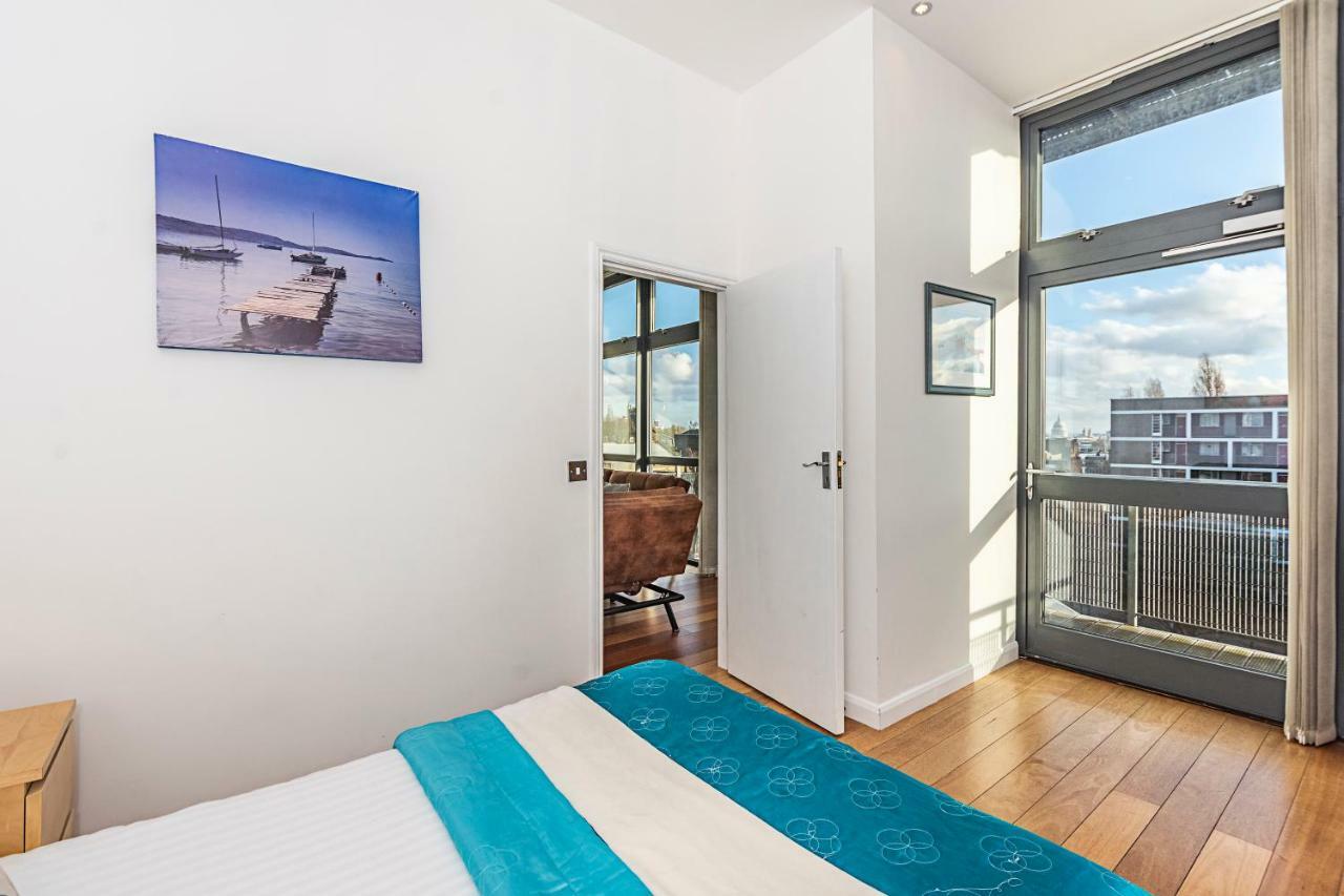 Splendid 3 Bedroom Apartment In Angel/Kings Cross Лондон Екстериор снимка