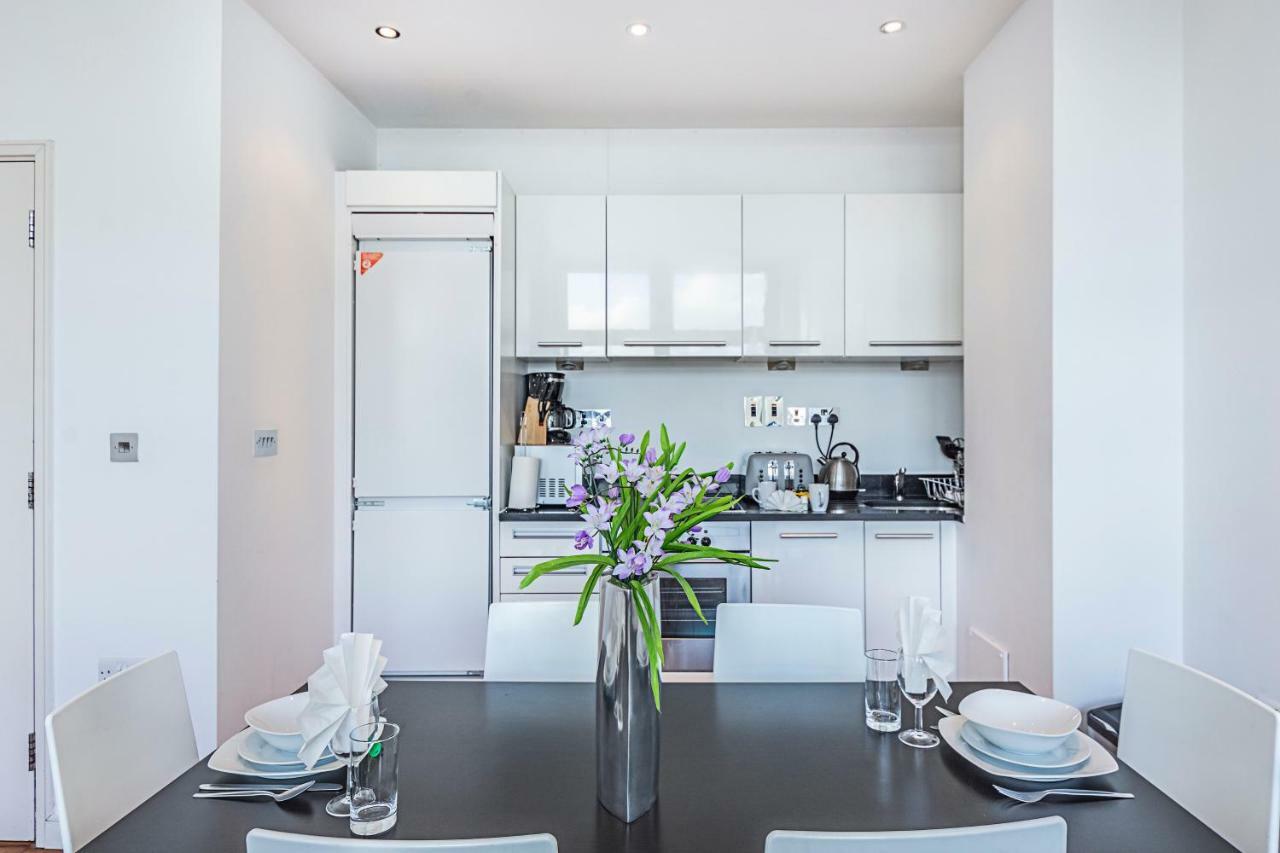 Splendid 3 Bedroom Apartment In Angel/Kings Cross Лондон Екстериор снимка