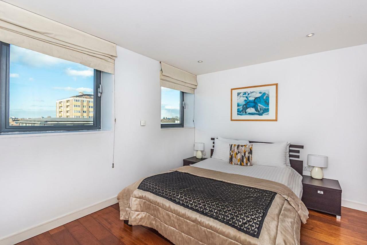 Splendid 3 Bedroom Apartment In Angel/Kings Cross Лондон Екстериор снимка